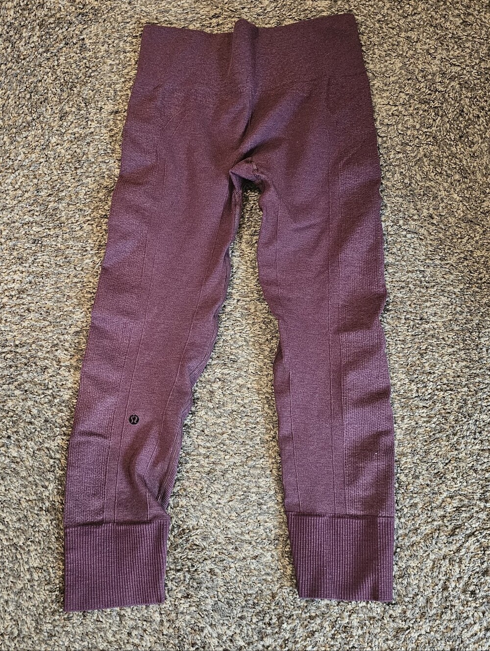 LULULEMON Leggings Maroon color Ribbed Compression Leg Logo Medium/Large 10/12